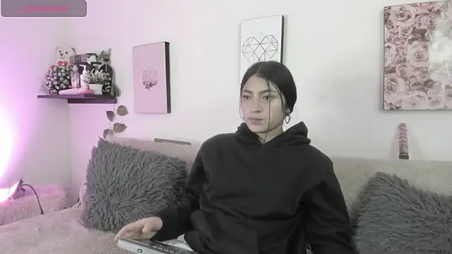 Snapshot of Alexaalove_1 chatting on 02/15/26, 12:36 Alexaalove 1 online show from 02/15/26, 12:36