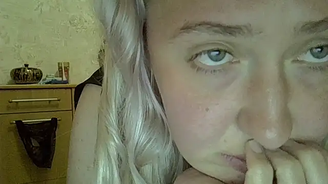 Snapshot of CurvyWild_Lady30 chatting on 05/30/26, 06:38 CurvyWild Lady30 online show from 05/30/26, 06:38