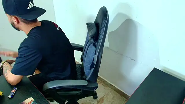 Xanderstone00 online show from 03/09/26, 05:28