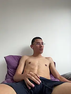 Snapshot of -ShaiN chatting on 02/24/26, 02:26 -ShaiN online show from 02/24/26, 02:26