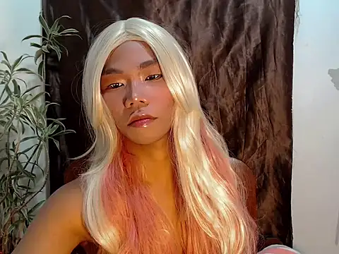 Snapshot of shopiaxox1 chatting on 02/22/26, 04:13 shopiaxox1 online show from 02/22/26, 04:13