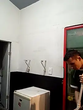 Isaak 26 online show from 04/19/26, 09:39