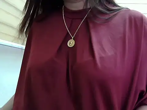 Snapshot of Sexybabe42 chatting on 06/13/26, 10:24 Sexybabe42 online show from 06/13/26, 10:24