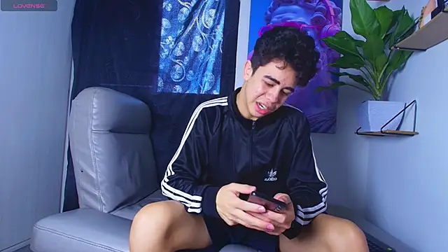 Gael moon  online show from 02/26/26, 08:19