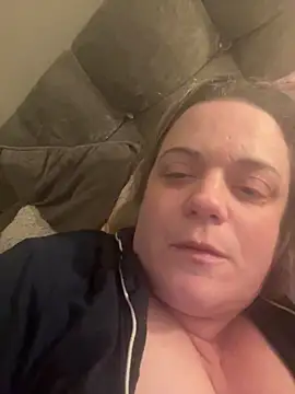 Snapshot of Piper_Milf_36 chatting on 02/15/26, 11:23 Piper Milf 36 online show from 02/15/26, 11:23