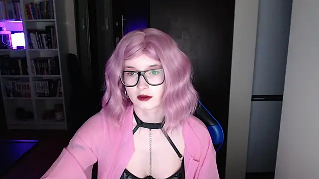 LunaXcherry online show from 03/26/26, 05:40