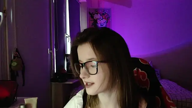 LunaXcherry online show from 04/16/26, 04:52