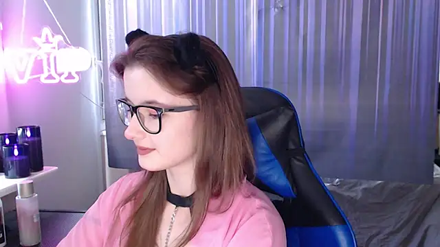 Snapshot of LunaXcherry chatting on 06/29/26, 05:13 LunaXcherry online show from 06/29/26, 05:13
