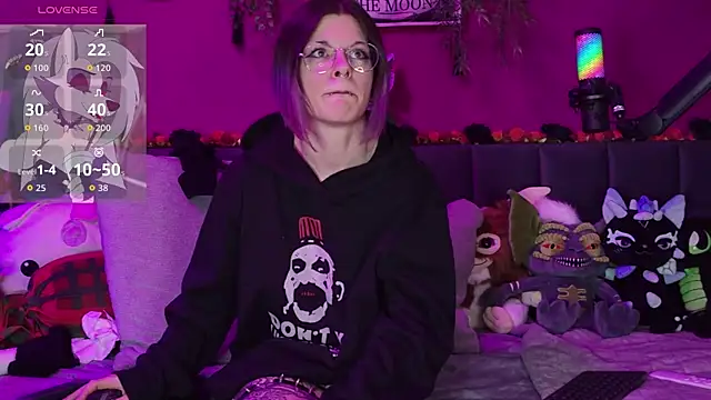 Snapshot of ViGothFox chatting on 03/01/26, 07:05 ViGothFox online show from 03/01/26, 07:05