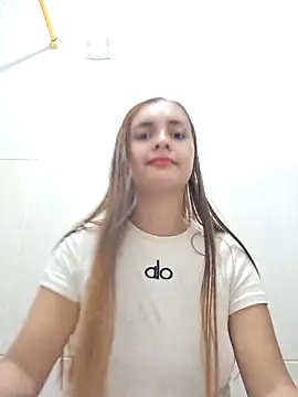 Snapshot of alice_ks chatting on 02/15/26, 07:51 alice ks online show from 02/15/26, 07:51