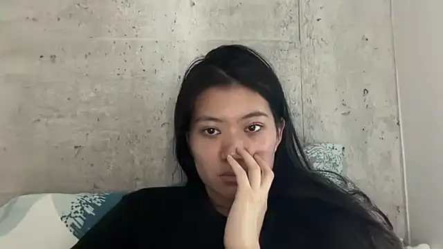 Joycelovely online show from 05/18/26, 05:52