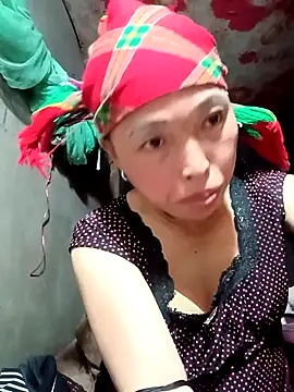 Snapshot of NAINKUTE chatting on 02/15/26, 06:10 NAINKUTE online show from 02/15/26, 06:10