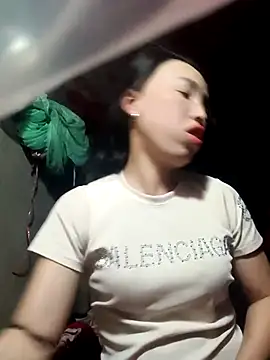 Snapshot of NAINKUTE chatting on 02/16/26, 10:50 NAINKUTE online show from 02/16/26, 10:50