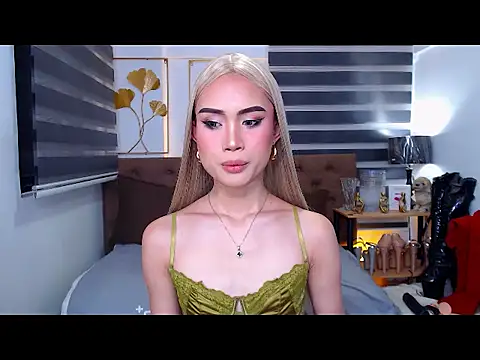 JuicyCockThea online show from 04/25/26, 01:41
