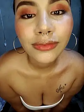 amandaa 21 online show from 04/10/26, 03:56