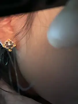 Snapshot of AYW-217 chatting on 02/11/26, 11:04 AYW-217 online show from 02/11/26, 11:04