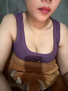 Snapshot of AYW-217 chatting on 02/13/26, 03:30 AYW-217 online show from 02/13/26, 03:30