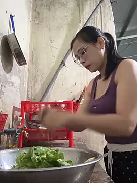 Snapshot of AYW-217 chatting on 02/25/26, 03:38 AYW-217 online show from 02/25/26, 03:38