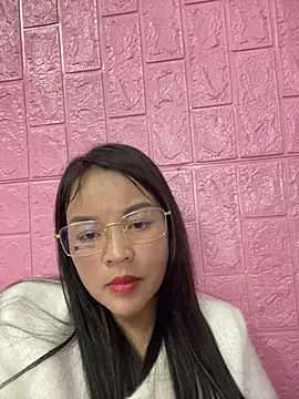 Snapshot of Strawberry-wet chatting on 02/09/26, 07:56 Strawberry-wet online show from 02/09/26, 07:56