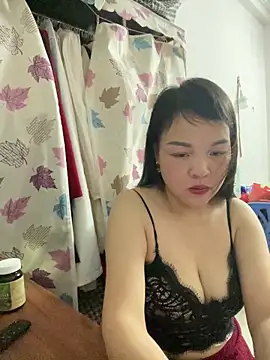 Strawberry-wet online show from 03/26/26, 06:19