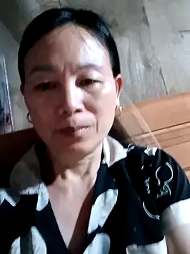 Snapshot of Kiss_love2 chatting on 05/24/26, 03:55 Kiss love2 online show from 05/24/26, 03:55