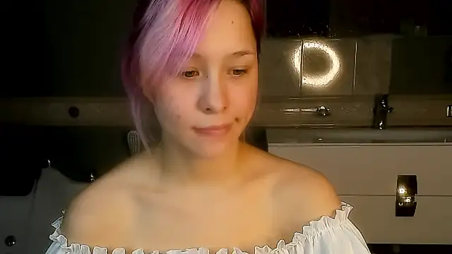 EmilyTrase online show from 04/06/26, 04:46