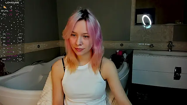 EmilyTrase online show from 04/17/26, 01:08