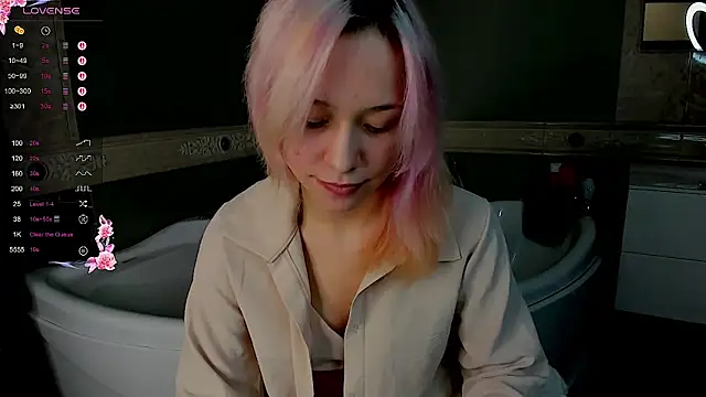 EmilyTrase online show from 04/19/26, 01:27