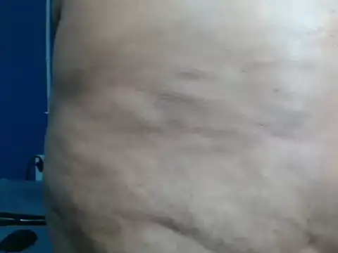 Snapshot of Sweet-Bella17 chatting on 02/12/26, 12:49 Sweet-Bella17 online show from 02/12/26, 12:49