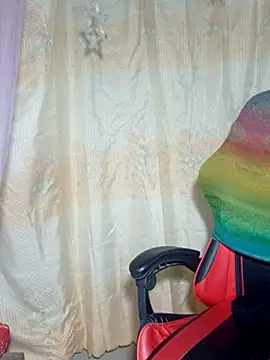 Snapshot of yun_2006 chatting on 02/16/26, 02:35 yun 2006 online show from 02/16/26, 02:35