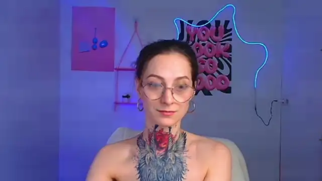 Esmi Winter online show from 02/14/26, 06:43