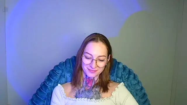 Esmi Winter online show from 02/24/26, 06:33