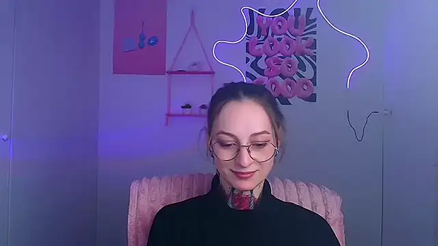 Esmi Winter online show from 03/08/26, 06:28