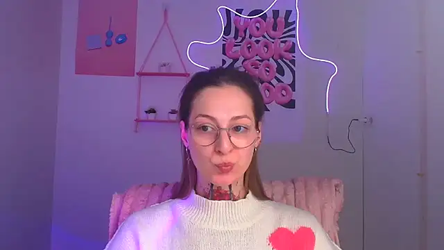 Esmi Winter online show from 03/20/26, 06:35