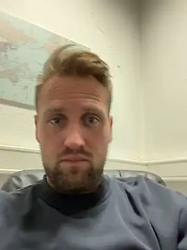 Snapshot of lovefuess chatting on 02/12/26, 08:42 lovefuess online show from 02/12/26, 08:42