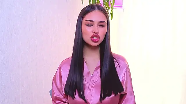 Sofia Plump online show from 03/02/26, 09:38