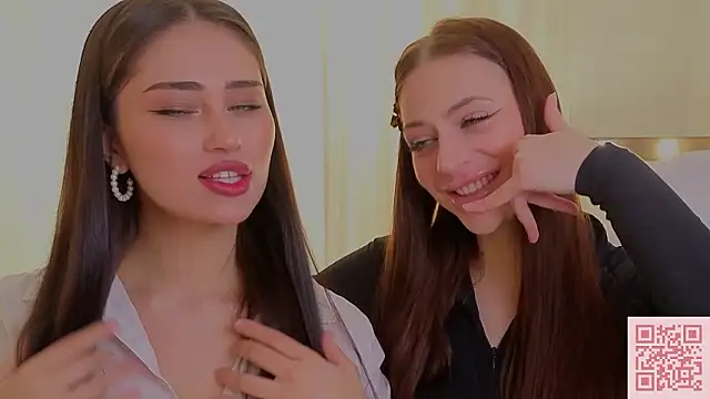 Sofia Plump online show from 03/15/26, 09:04