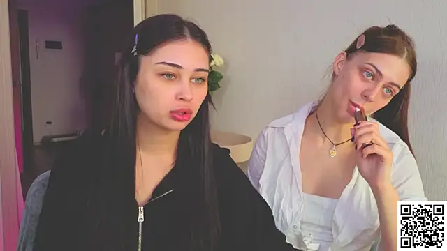 Sofia Plump online show from 04/19/26, 09:08