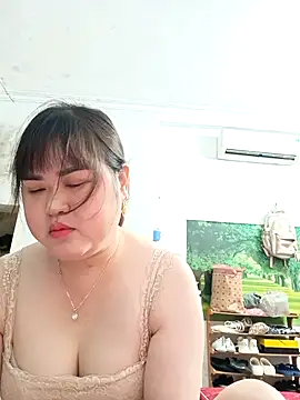 Snapshot of Kee-kimlee chatting on 04/26/26, 01:47 Kee-kimlee online show from 04/26/26, 01:47