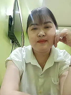 Snapshot of Kee-kimlee chatting on 06/21/26, 09:28 Kee-kimlee online show from 06/21/26, 09:28