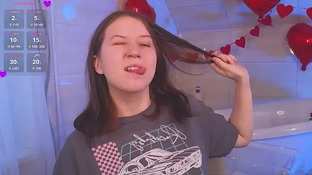 Snapshot of MmollyMay chatting on 02/16/26, 10:11 MmollyMay online show from 02/16/26, 10:11