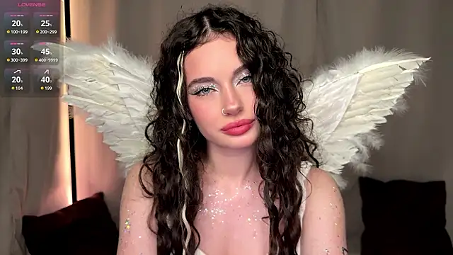 Moonfaairy online show from 03/15/26, 06:58