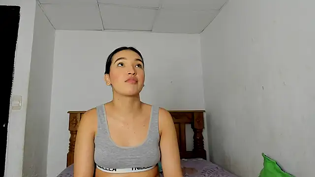 Snapshot of Scarlett_rossii chatting on 03/04/26, 01:33 Scarlett rossii online show from 03/04/26, 01:33