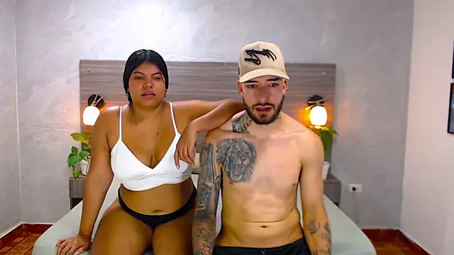 Paulina And Tayron online show from 02/13/26, 07:10