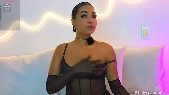 Snapshot of Alyssa_bunnyx chatting on 04/26/26, 03:59 Alyssa bunnyx online show from 04/26/26, 03:59