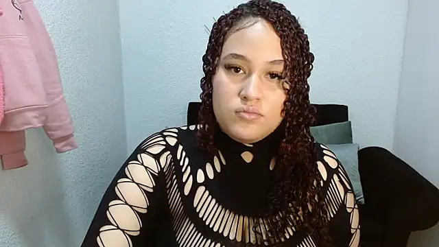 Snapshot of leilanewgirl chatting on 02/23/26, 12:35 leilanewgirl online show from 02/23/26, 12:35