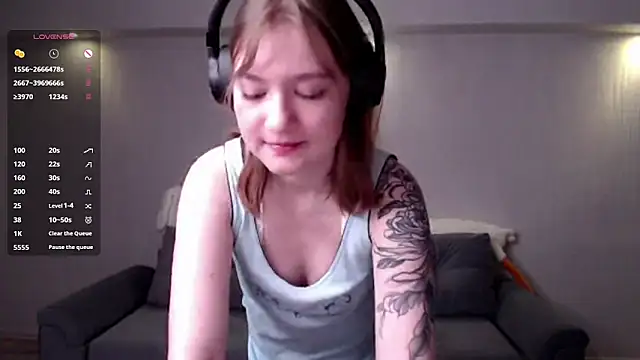 Snapshot of Mirrrra1 chatting on 02/27/26, 09:04 Mirrrra1 online show from 02/27/26, 09:04