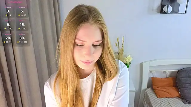 Snapshot of CharityKhamo chatting on 03/04/26, 03:45 CharityKhamo online show from 03/04/26, 03:45