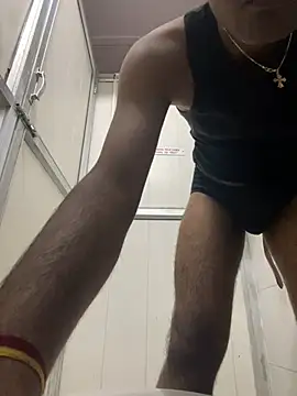 Snapshot of Dazzling_dude chatting on 02/17/26, 06:14 Dazzling dude online show from 02/17/26, 06:14