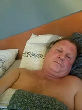 Snapshot of Demik71 chatting on 02/11/26, 06:51 Demik71 online show from 02/11/26, 06:51